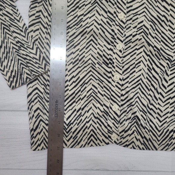 LOFT Ivory And Black Geometric Stripe Button Front Cardigan Size Small - Picture 6 of 8
